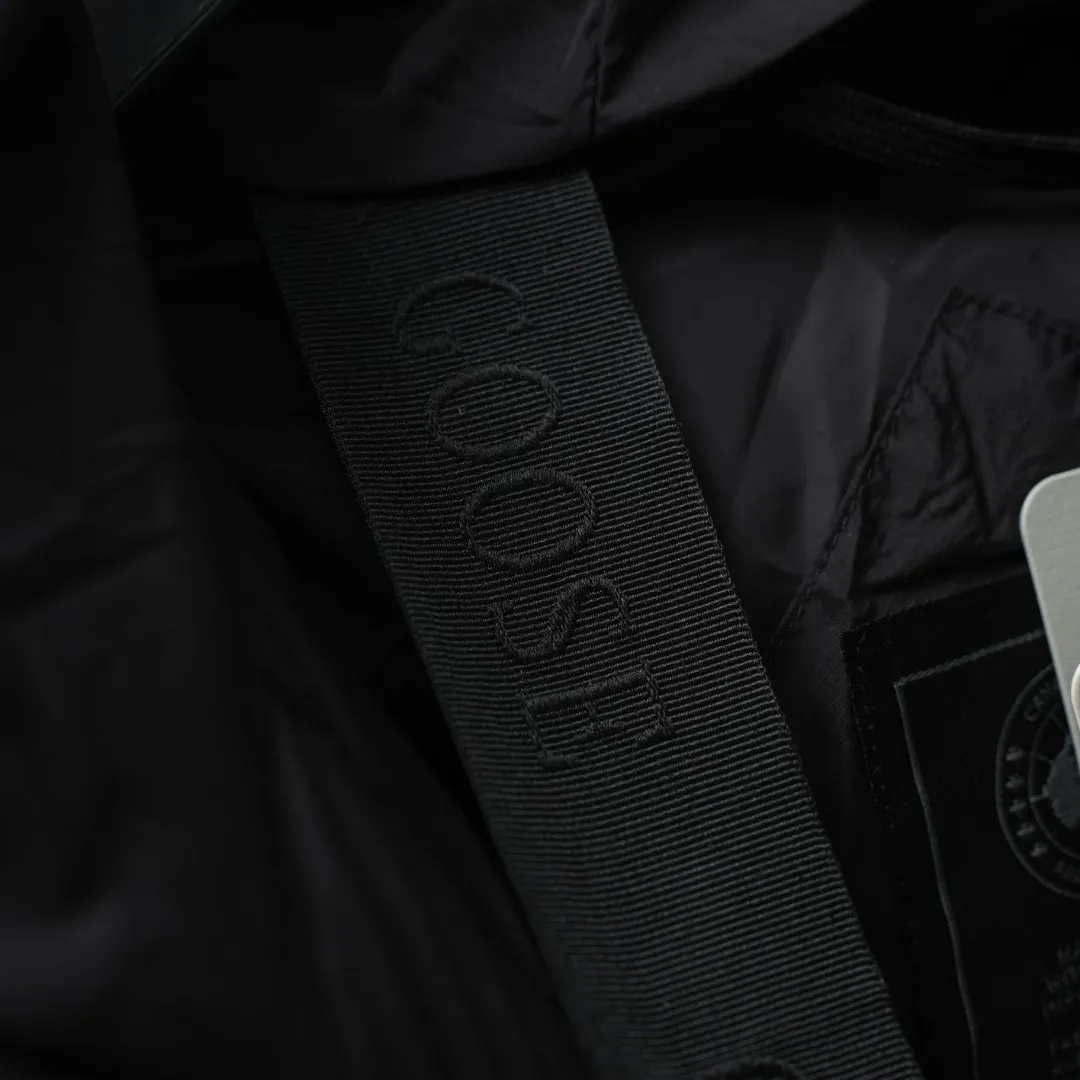 P1160 CANADA GOOSE丨Canada Goose 2800 Long Armband Hooded Down Jacket Color: Black Black Label Size: XS-XXL